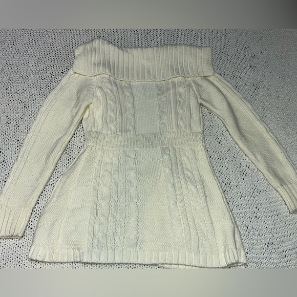 Cardigan - Picture 3 of 3